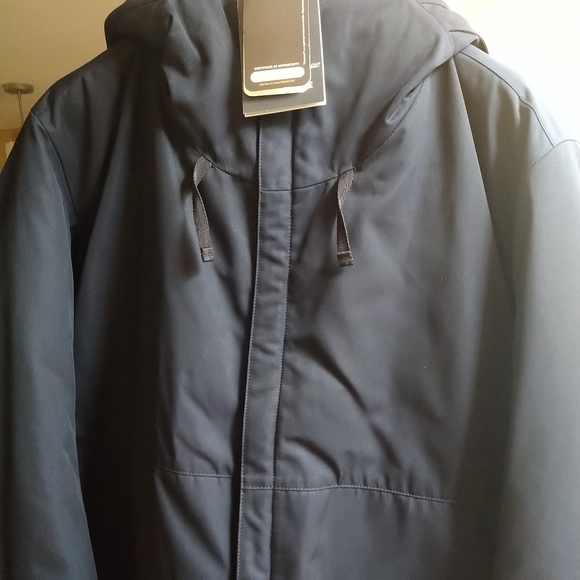 Saks fifth avenue coat - Picture 2 of 6